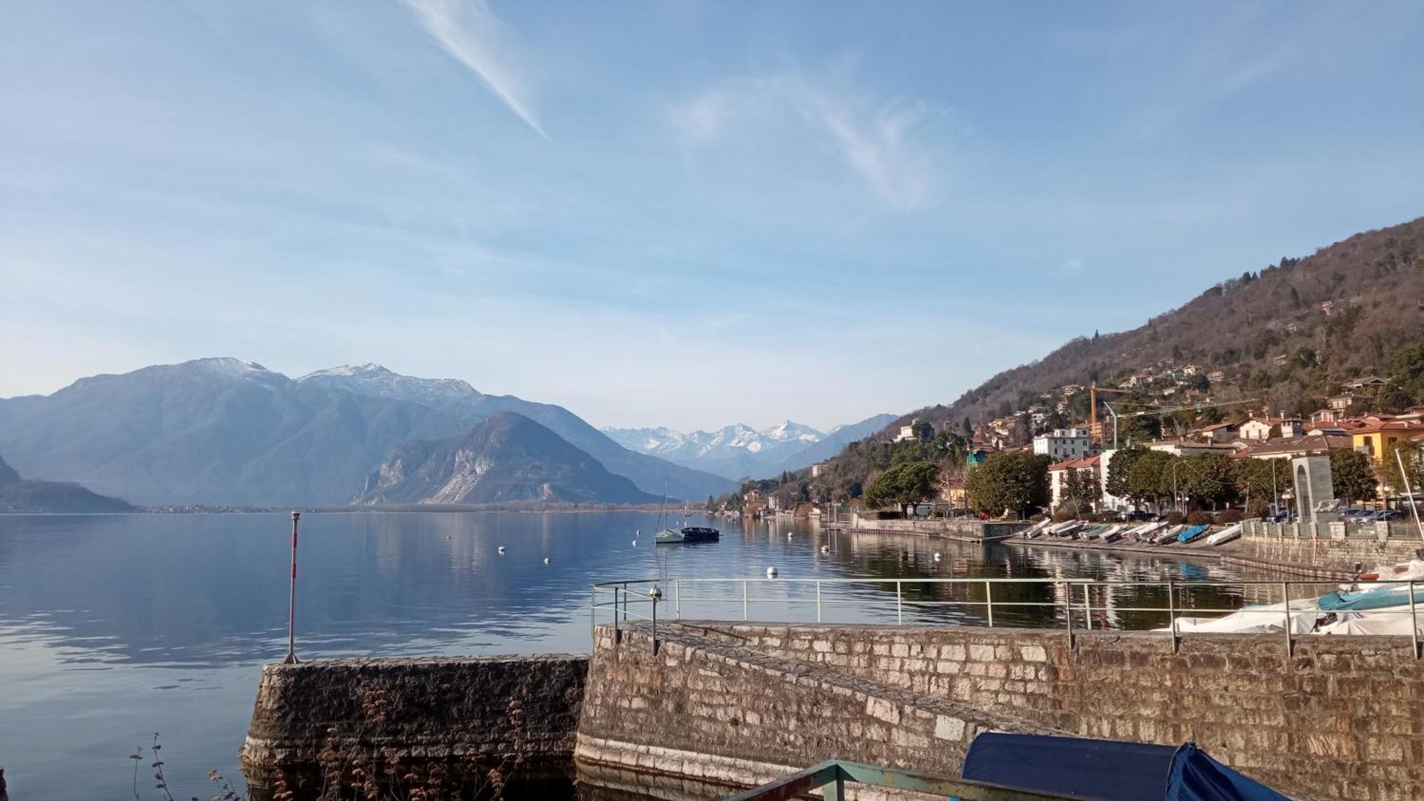 Casa Vacanze Scent Of Roses Verbania Exterior foto